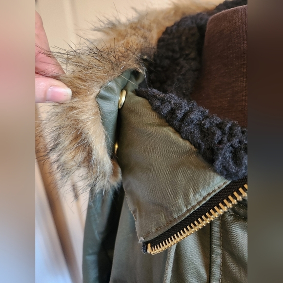 Women's Winter J. Crew Coat Size Small - Picture 4 of 12